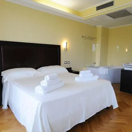 Corte Dei Greci & Курортный комплекс Кариати