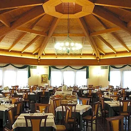 Feriested Corte Dei Greci & 4*
